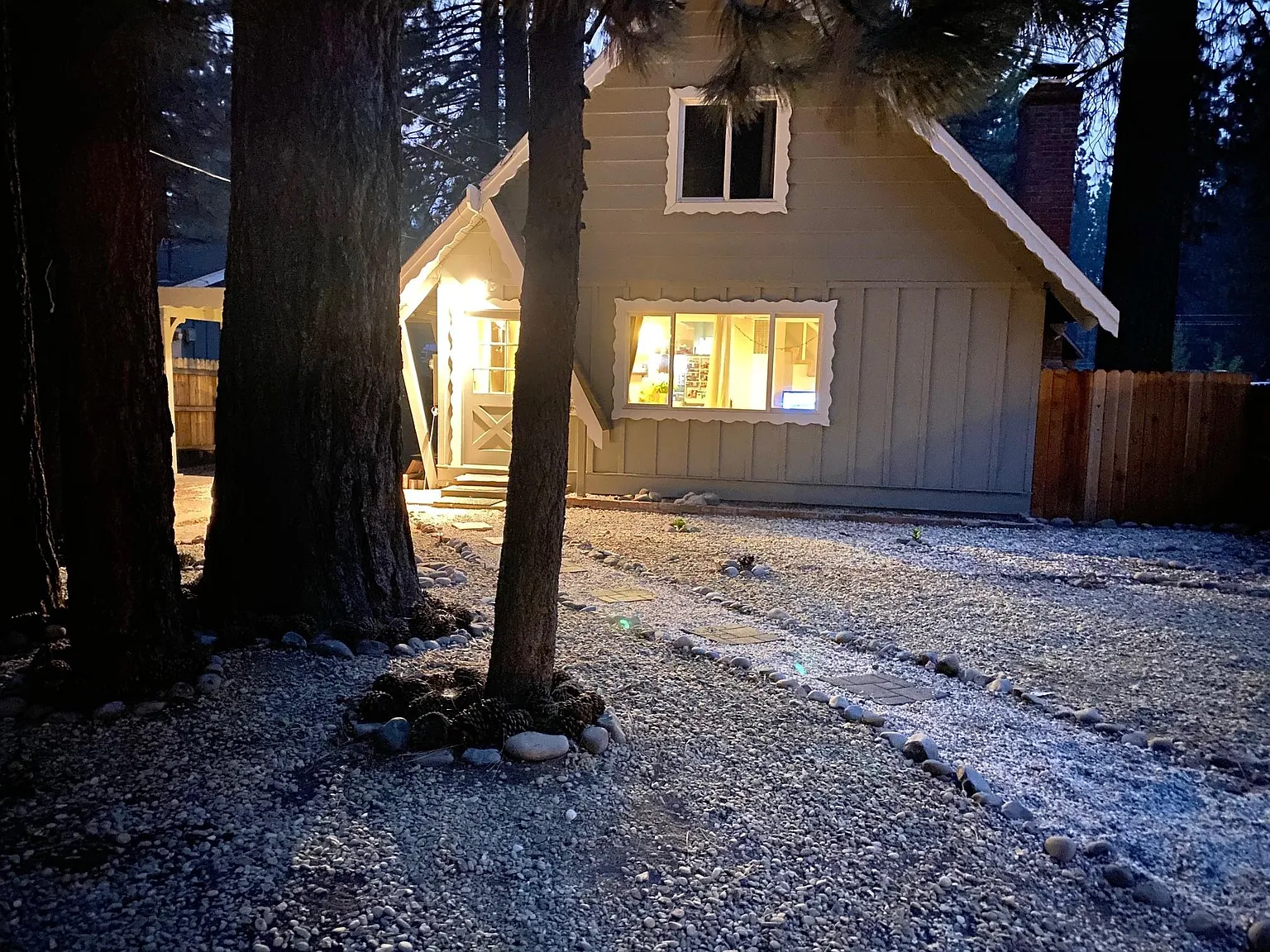 2575 Bertha Ave — Photo 4