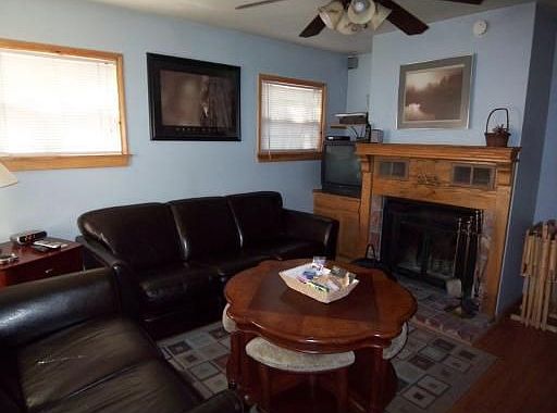 1st image of 42770 Cedar Ave