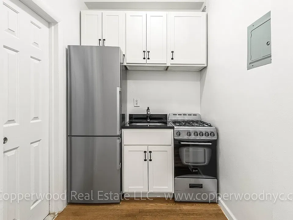 405 E 87th St #4C