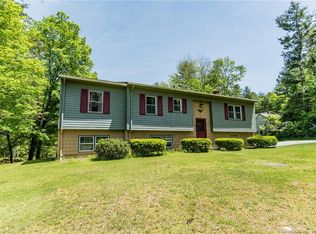 840 Cook Hill Rd, Killingly, CT 06239