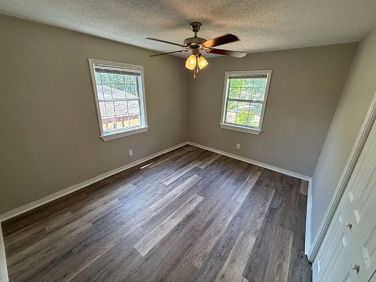 2059 Hillsborough St — Photo 9