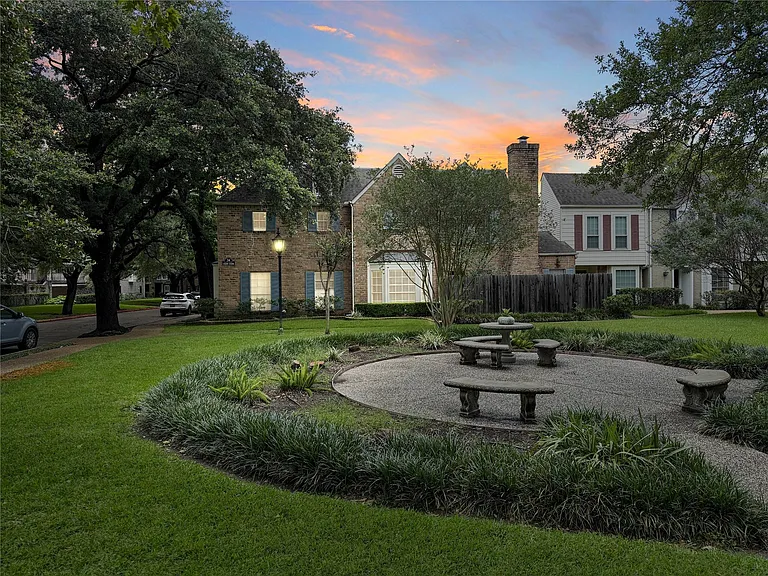 13240 Trail Hollow Dr #3240 — Photo 4