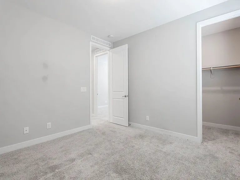 10620 Carnes Ave — Photo 18