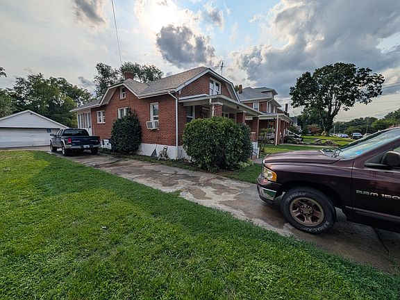 5th image of 3914 Richland Ave NW
