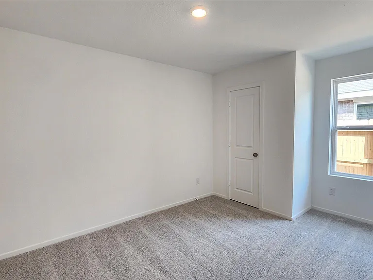 26850 Cascade Sunrise St — Photo 34