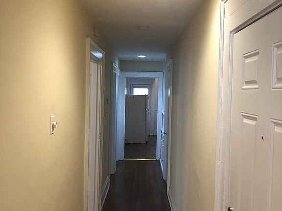 HALLWAY FROM LR TO BEDROOMS AND KITCHEN