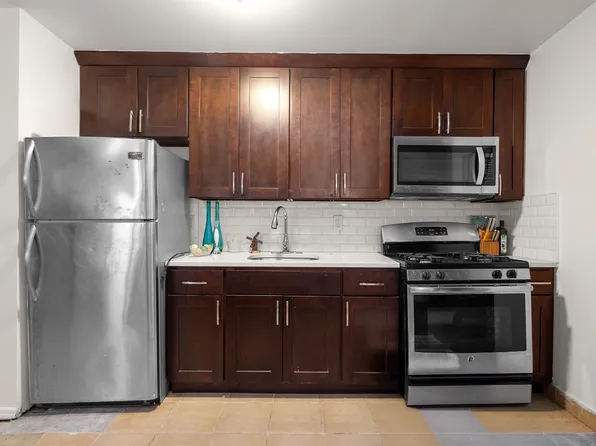 133 Sunnyside Avenue image 5 of 9