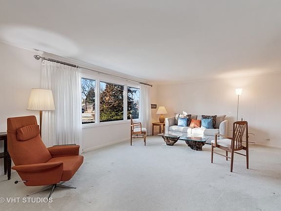 4th image of 3751 Knollwood Ln