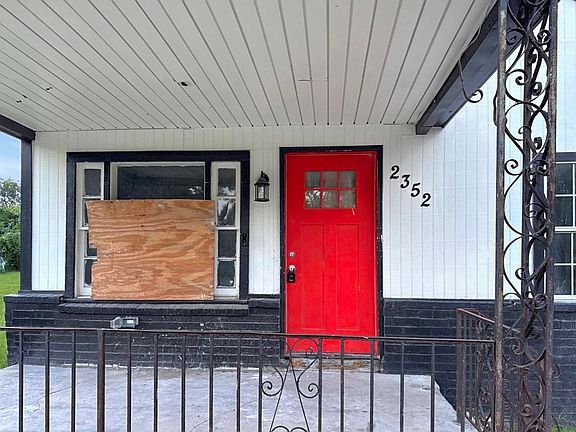 4th image of 2352 Shasta Ave