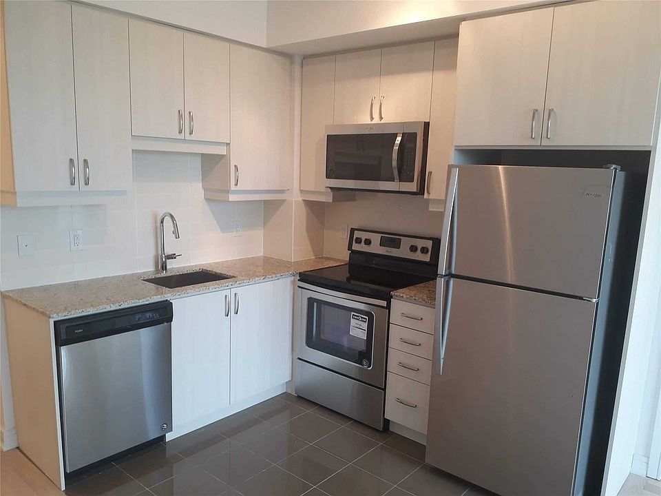 2nd image of 9199 Yonge St #412