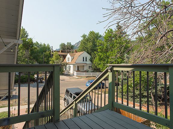 843 Marine Street Exterior (Upper Level)