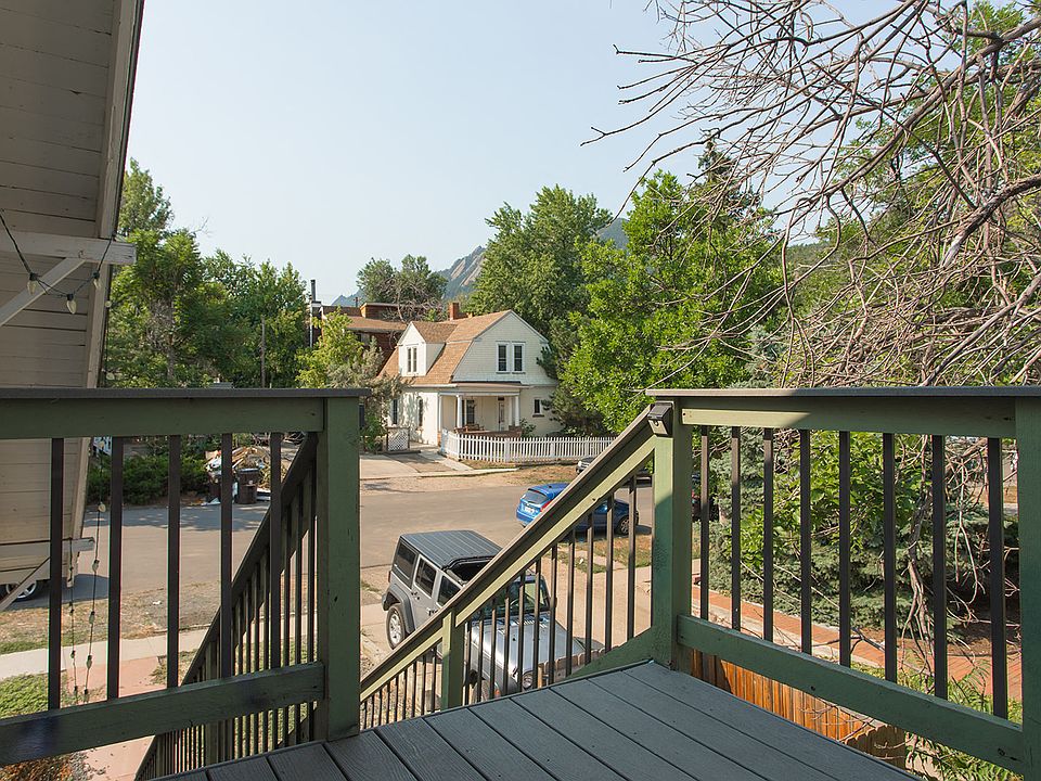 843 Marine Street Exterior (Upper Level)