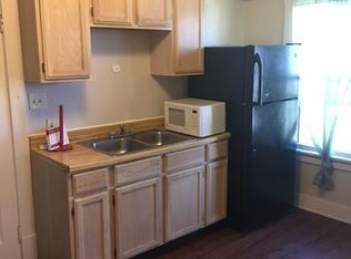 936 Alhambra Rd, Cleveland, OH 44110