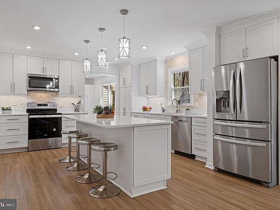 2nd image of 5235 Chalk Point Rd