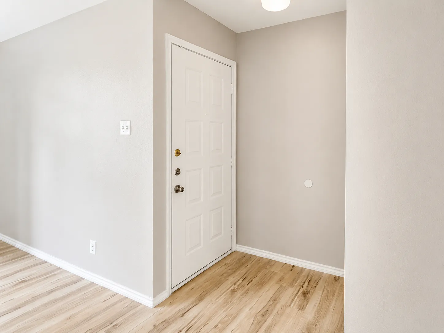 1 bed, 640 sqft, $1,400 — Photo 3