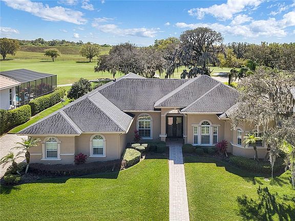 2nd image of 675 Whisper Woods Dr