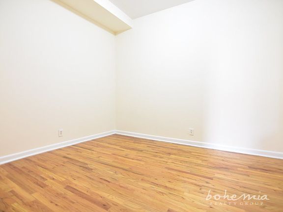 4th image of 2363 7th Ave APT 3E