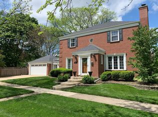 222 S Albert St, Mount Prospect, IL 60056