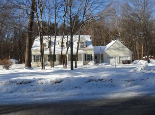 3 Oak View Dr, Fort Edward, NY 12828