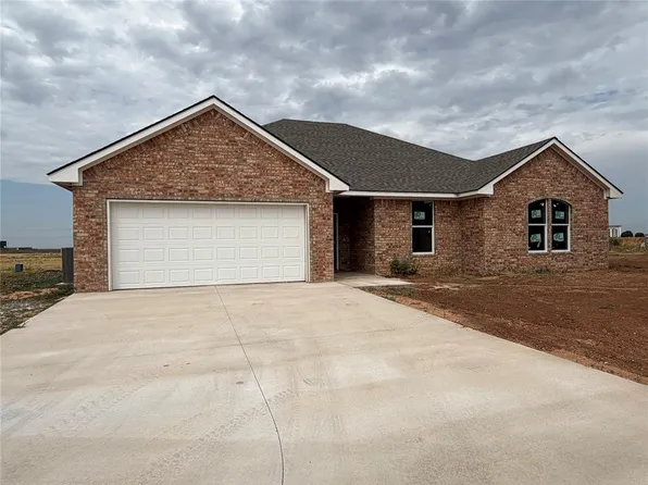 3325 Continental Ct, Altus, OK 73521