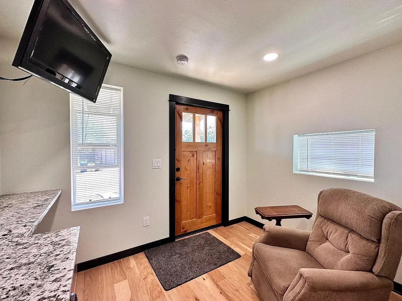 Studio, 336 sqft, $1,390 — Photo 2