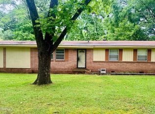 185 Chatham Dr, Holly Springs, MS 38635