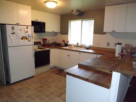 4th image of 4038 Chinook Pl NW
