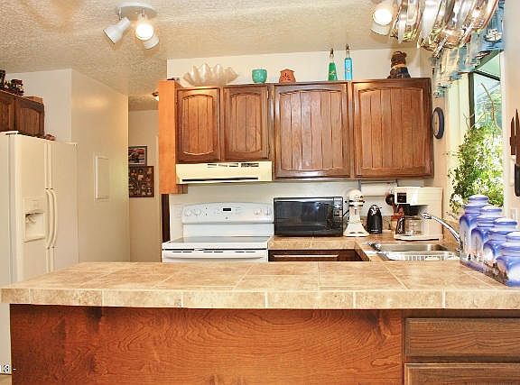 4th image of 5645 Hacienda Ave