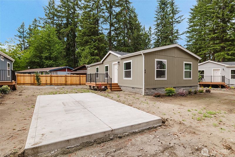 2nd image of 2535 70th Avenue SW #44