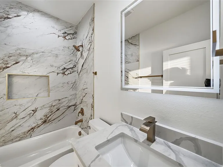 7207 Mohawk Dr #106 — Photo 13