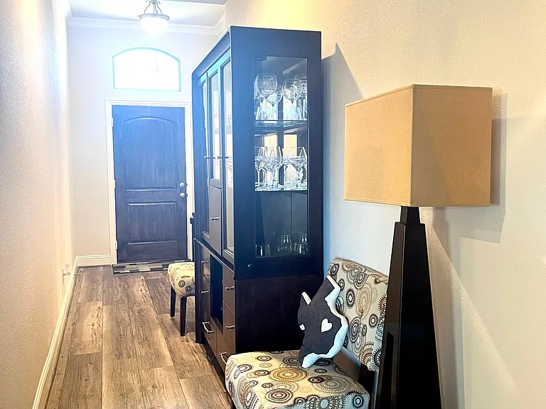2817 Diamondback Dr — Photo 2