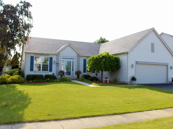 241 W Winding Trail Cir, Round Lake, IL 60073