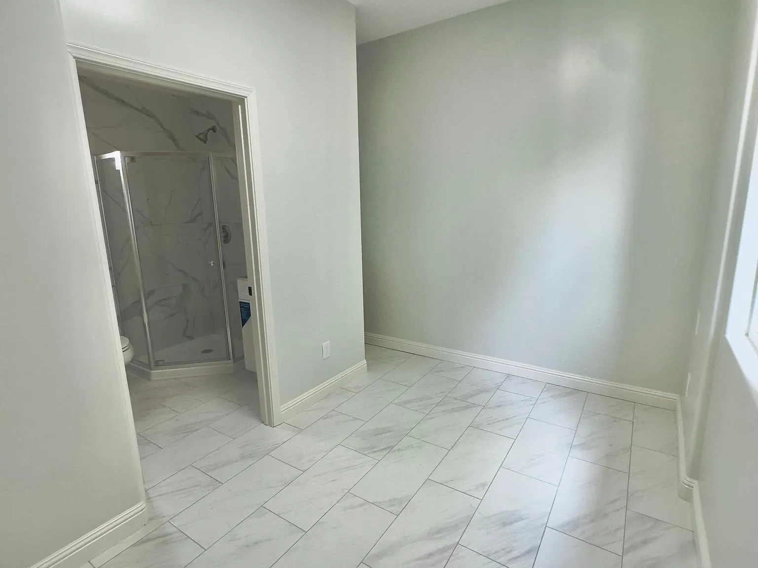 2661 Boundary St — Photo 4