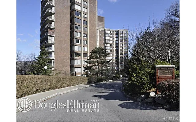 Sold by Douglas Elliman | media 39
