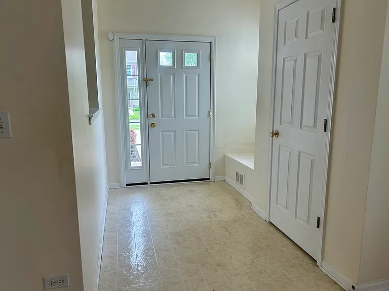 3165 Falling Waters Ln #3165 — Photo 4