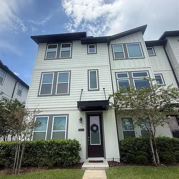 8618 Warburg Aly — Photo 1