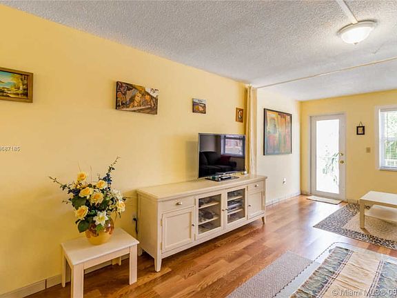 5th image of 730 Pennsylvania Ave APT 505