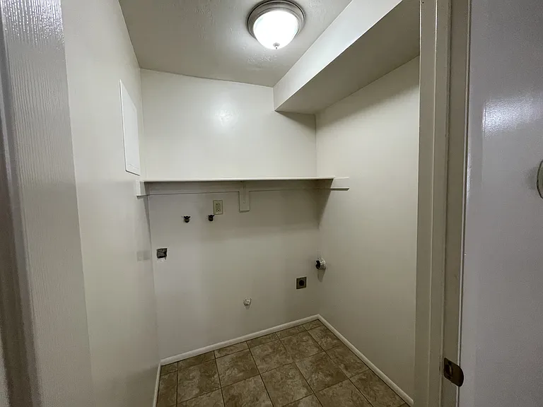 16 E 700 N #16 — Photo 7