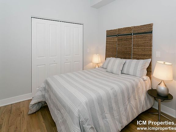 4th image of 352 W Dickens Ave #2N