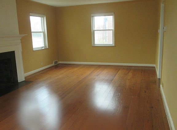 4th image of 1530 Northwood Dr