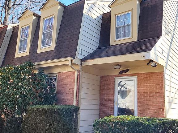 2nd image of 9946 Hemlock Woods Ln