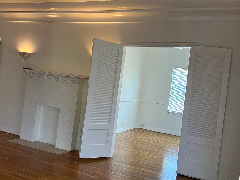 442 N Spaulding Ave #442 — Photo 7