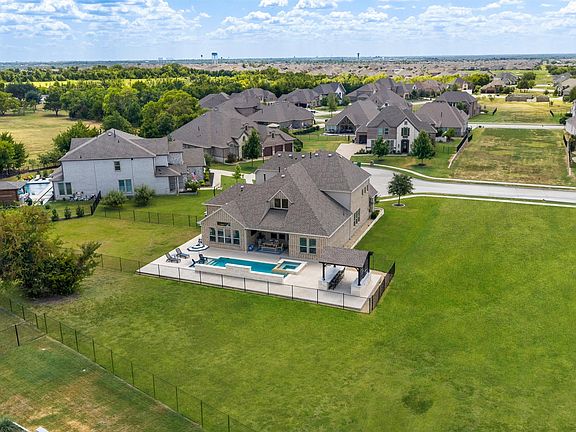 5th image of 2427 Debracie Ct