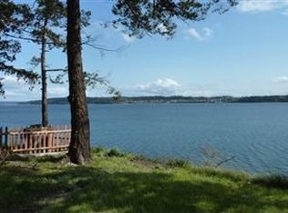 1587 Penn Cove Rd, Oak Harbor, WA 98277