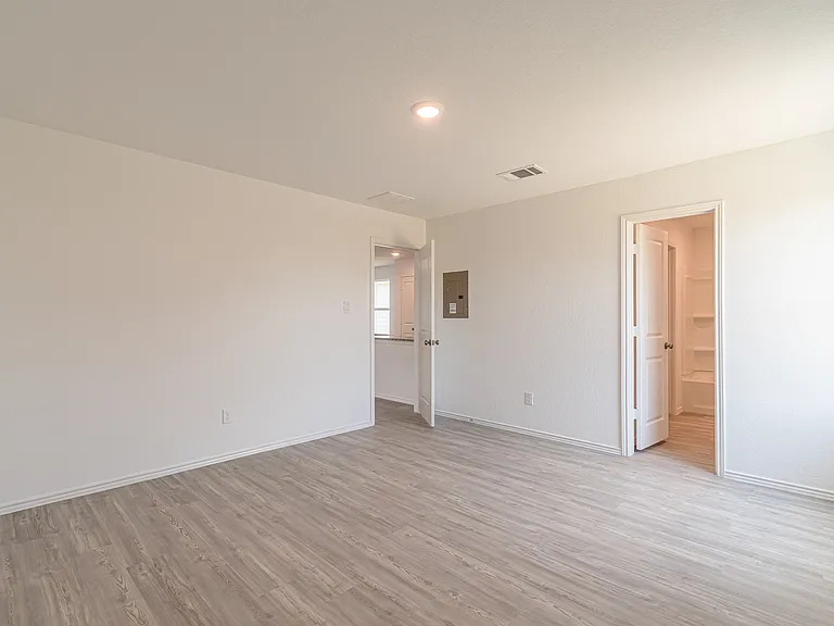 6406 Kemper Pl — Photo 29