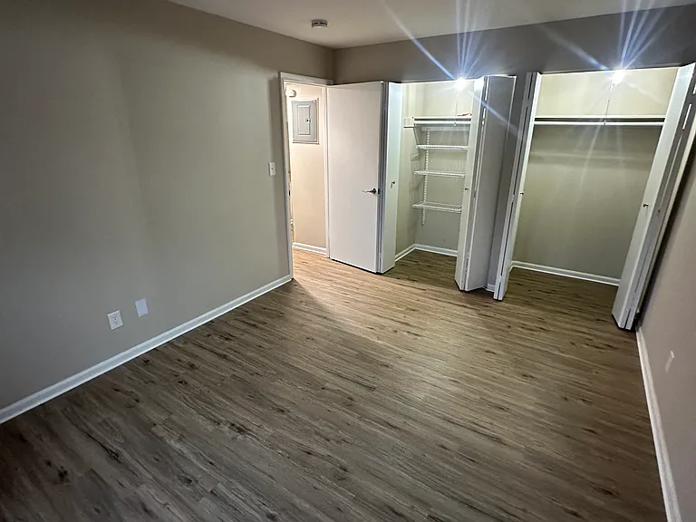10 Cedar Ave #F — Photo 3