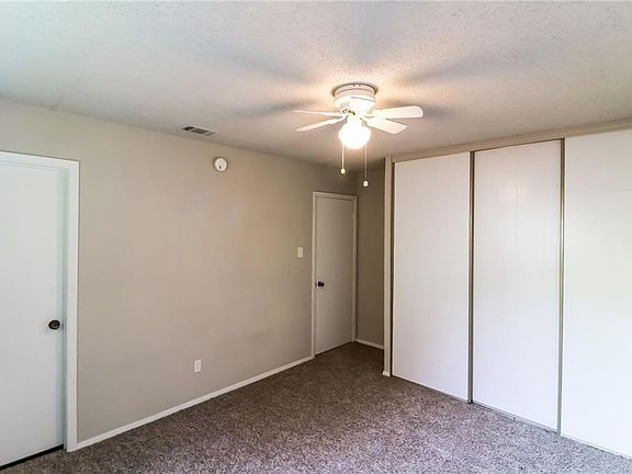 4th image of 1502 Meadows Dr