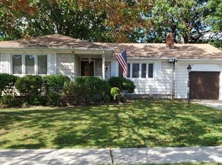 1 Pine St, Carteret, NJ 07008