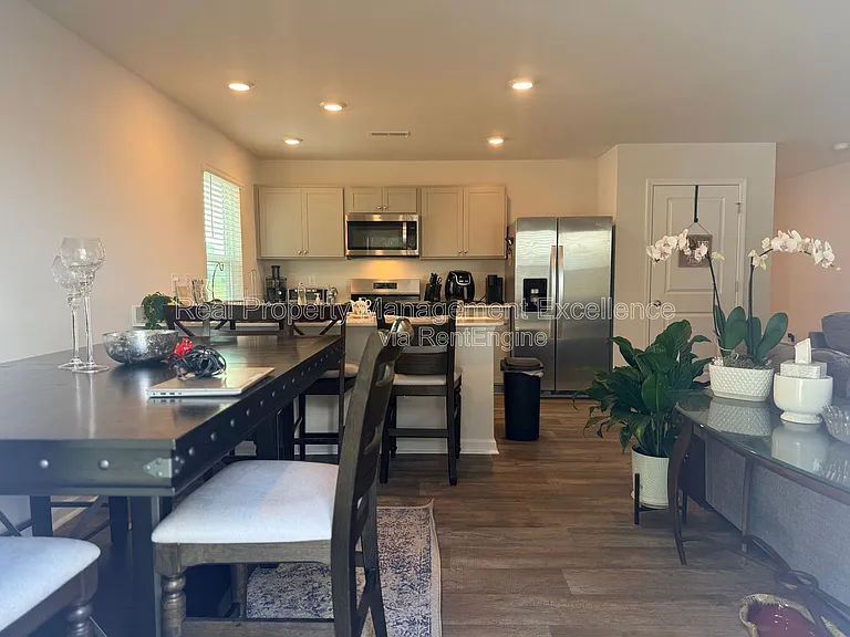 58 Sweet Meadow Rd — Photo 5
