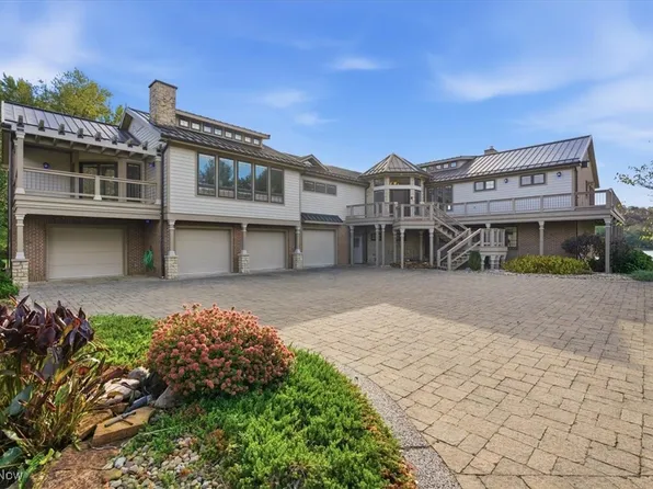 26436 State Route 7, Marietta, OH 45750